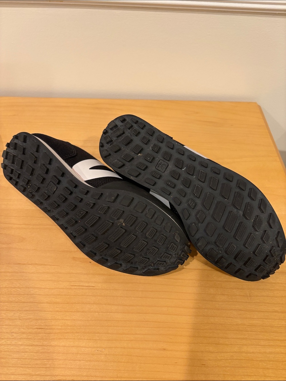 Veja Black and White Athletic Sneakers - Picture 4 of 4